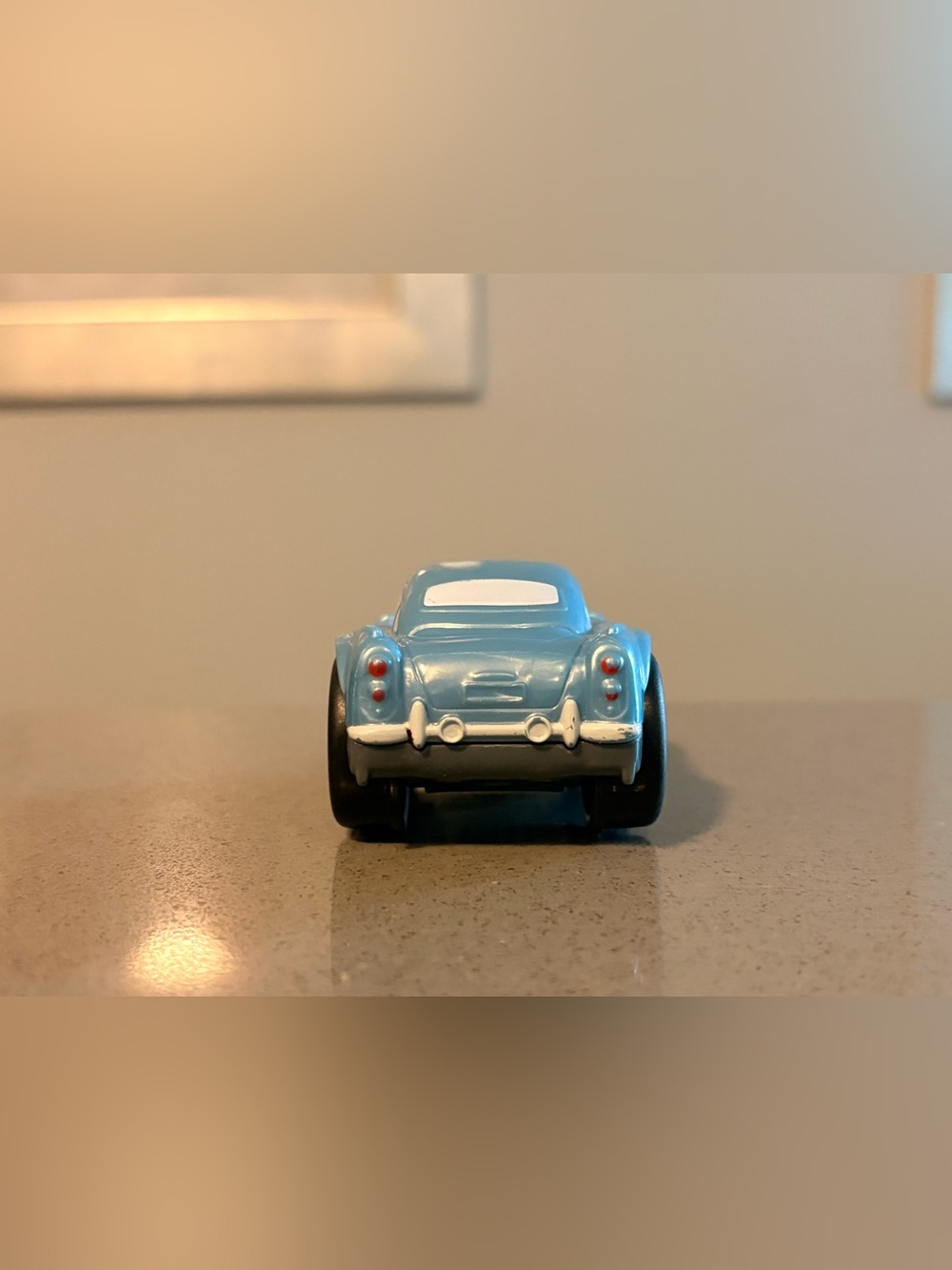 Fisher Price Finn McMissle wheelie - Picture 4 of 5